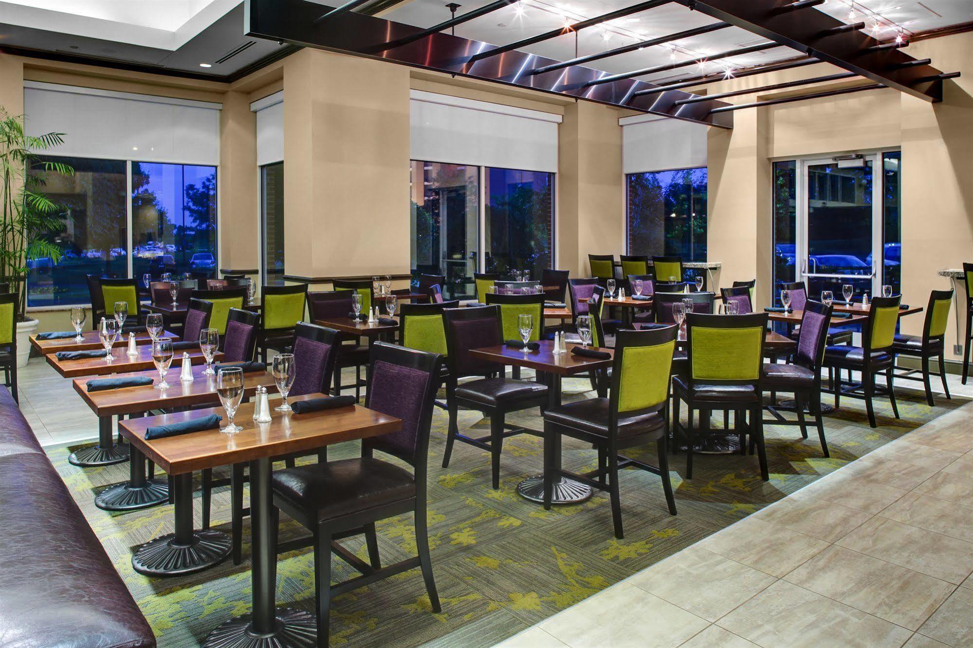 Hilton Garden Inn Raleigh Durham Airport Morrisville Exterior photo